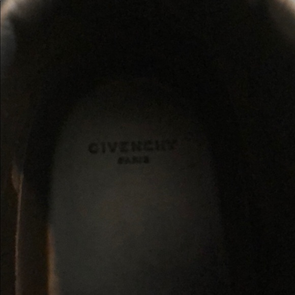 Givenchy Sneakers - Picture 8 of 8